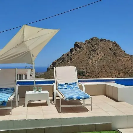 度假居 Casa Hector, Piscina Privada De Agua Salada!!